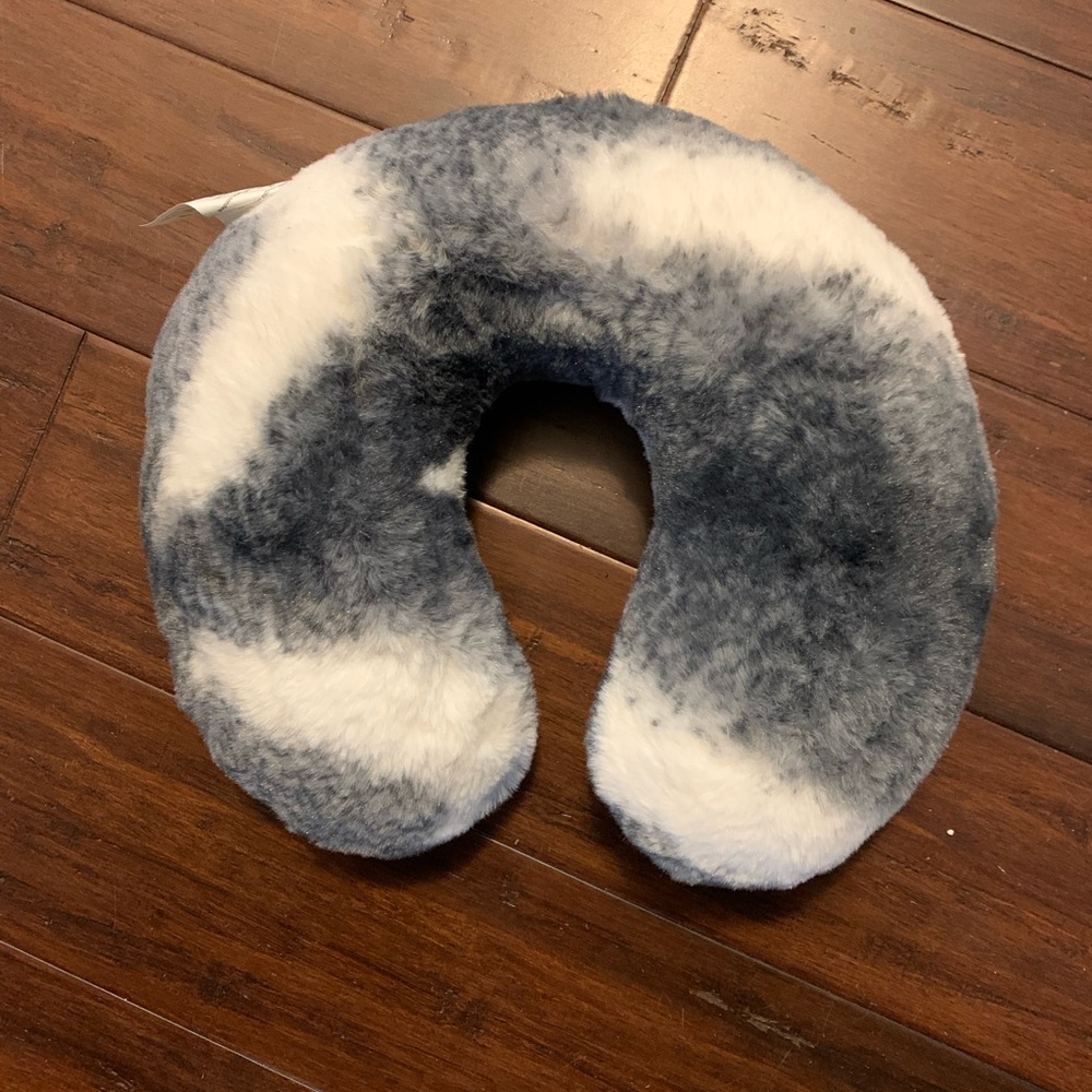 Memory Foam Neck Pillow